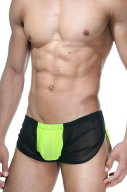 Мужские черно-лаймовые шорты Мужские черно-лаймовые шорты