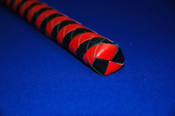 Чёрно-красный жезл Force Gibbon - 44 см. Чёрно-красный жезл Force Gibbon - 44 см.