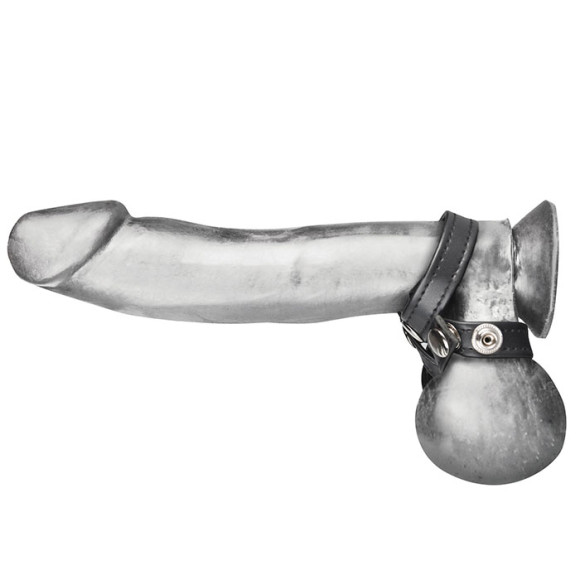 Разделитель мошонки из искусственной кожи на клепках 8 STYLE BALL DIVIDER Разделитель мошонки из искусственной кожи на клепках 8 STYLE BALL DIVIDER