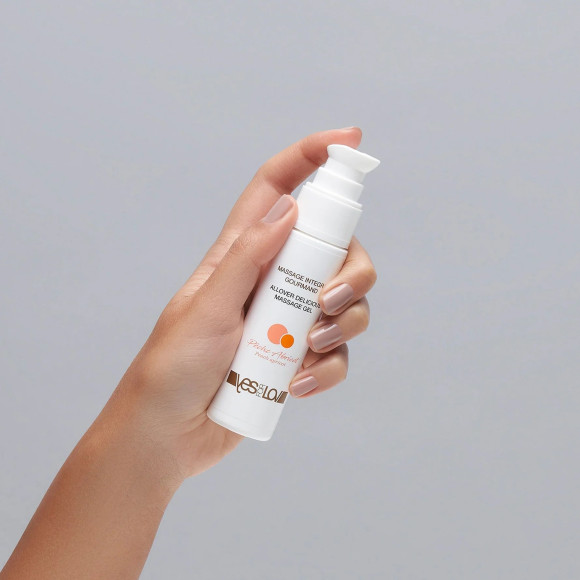 Массажный гель-смазка Allover Delicious Massage Gel с ароматом персика и абрикоса - 50 мл. Массажный гель-смазка Allover Delicious Massage Gel с ароматом персика и абрикоса - 50 мл.