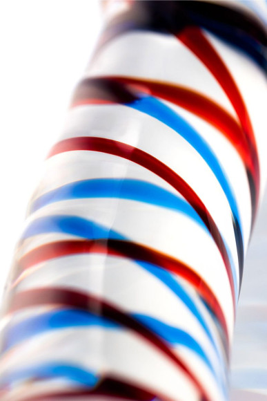 Двусторонний стеклянный фаллос с разноцветными спиралями - 21 см. Двусторонний стеклянный фаллос с разноцветными спиралями - 21 см.