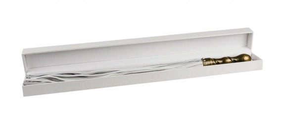 Белая плетка Luxury Whip Copper с покрытой медью рукоятью Белая плетка Luxury Whip Copper с покрытой медью рукоятью