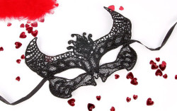 Черная ажурная текстильная маска Мишель Черная ажурная текстильная маска Мишель