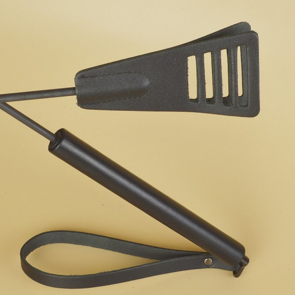 Черный кожаный стек «Сириус» - 60 см. Черный кожаный стек «Сириус» - 60 см.